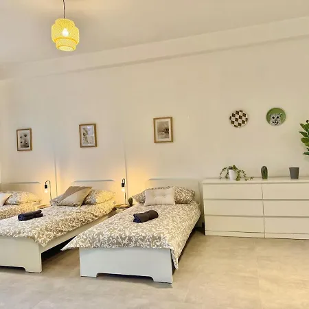 Stylish Premium Apartment With Patio Apartment Wiener Neudorf