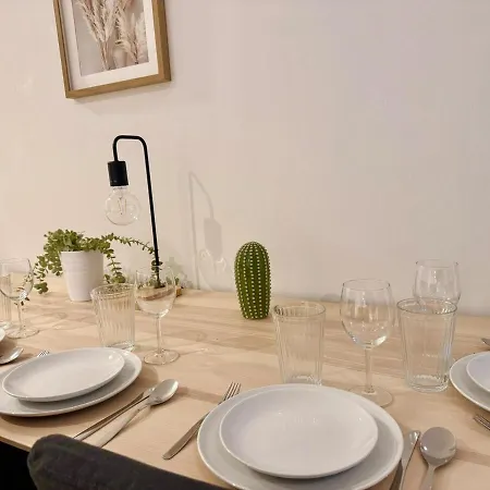 Apartment Stylish Premium With Patio *