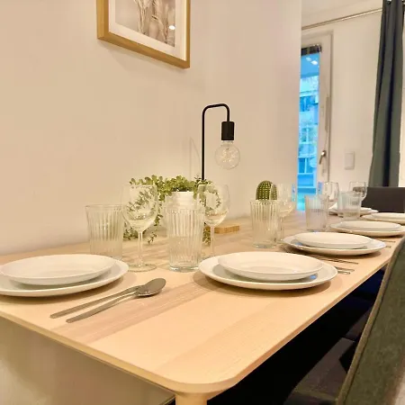 Apartment Stylish Premium With Patio Wiener Neudorf