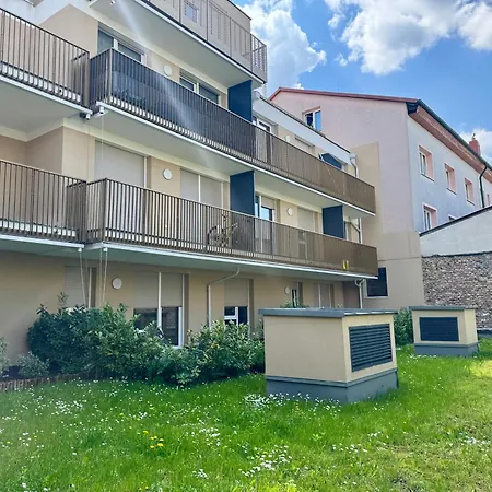 Stylish Premium With Patio Apartment