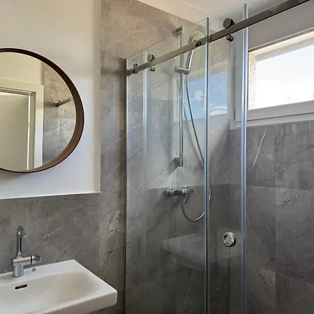 Stylish Premium Apartment With Patio Apartment Wiener Neudorf